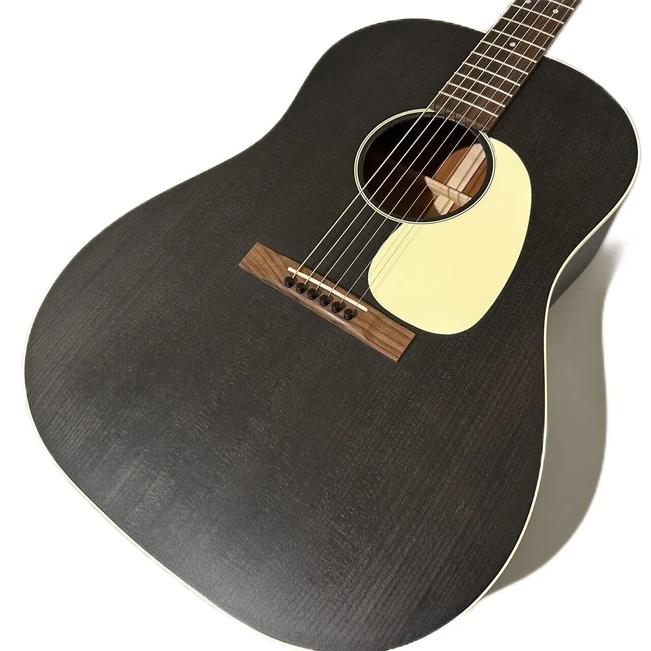 

DSS 17 blacksmok Acoustic Guitar as same of the pictures 2025