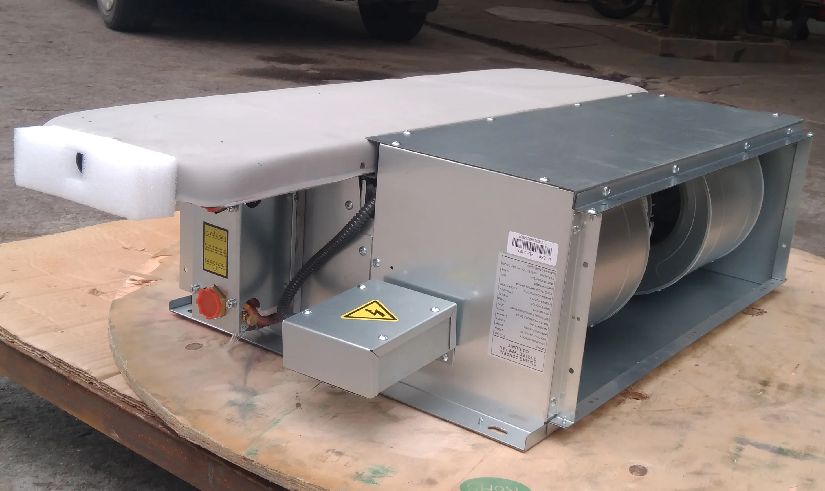 Verborgen kanaal Fan Coil Unit Gekoeld water Fan Coil Verwarming en koeling Folansi Silence Design Waterplafond Horizontaal