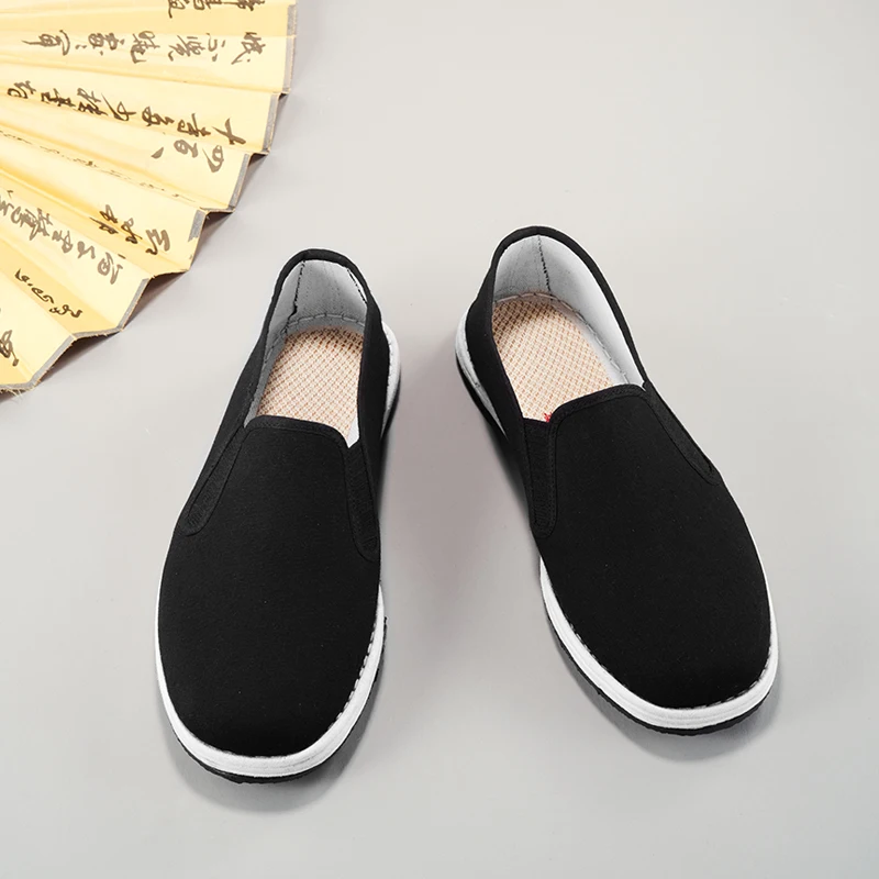 Hot Sale Men's Traditional Chinese Kung Fu Loafers Classic Black Old Beijing Cloth Shoes Men Breathable Slip-On Canvas Footwear