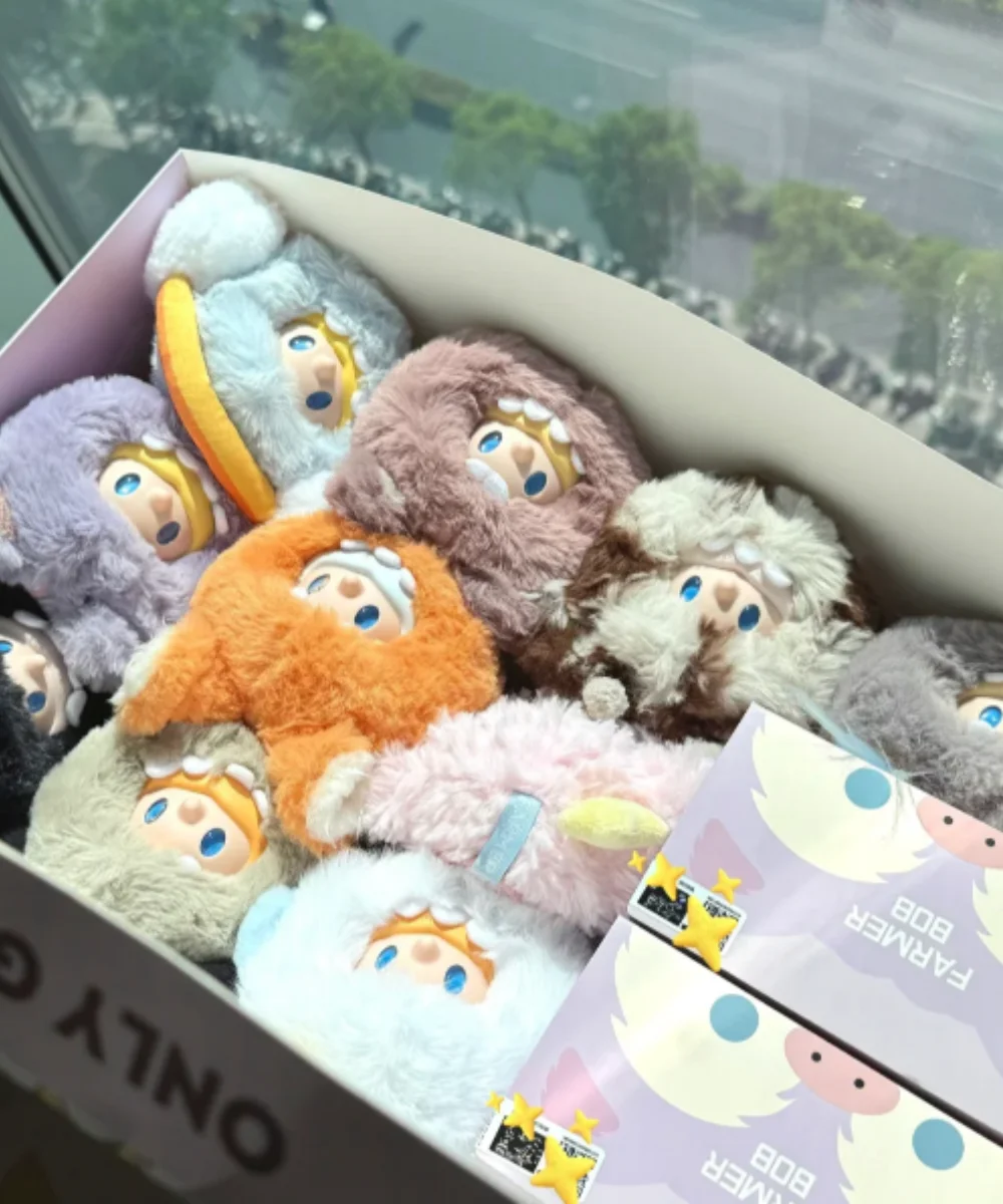 

Для фермера Боб, мини-ночная серия Monster, слепая коробка, модные игрушки, милая виниловая плюшевая подвеска, кукла Боб, загадочная коробка, подарок на день рождения