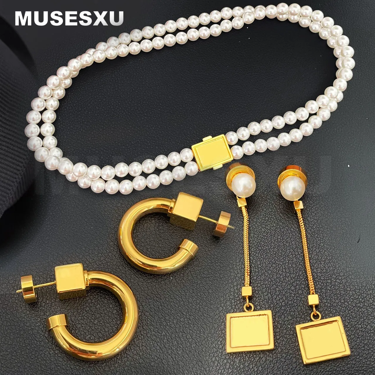 

Jewelry & Accessories High Quality Golden square pendant pearl Bracelet & Necklace For Woman's & Men's Gifts