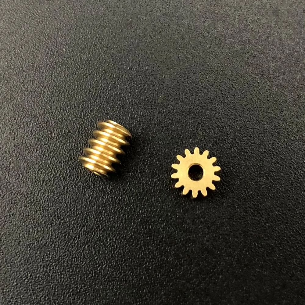 5Pcs 0.3 Modulus Brass Worm Gear Single-Head Worm 3.8x5mm Bore 0.98mm 14T Worm Wheel 14:1 Reduction 4.8x2mm 1.48mm Aperture 1.5A