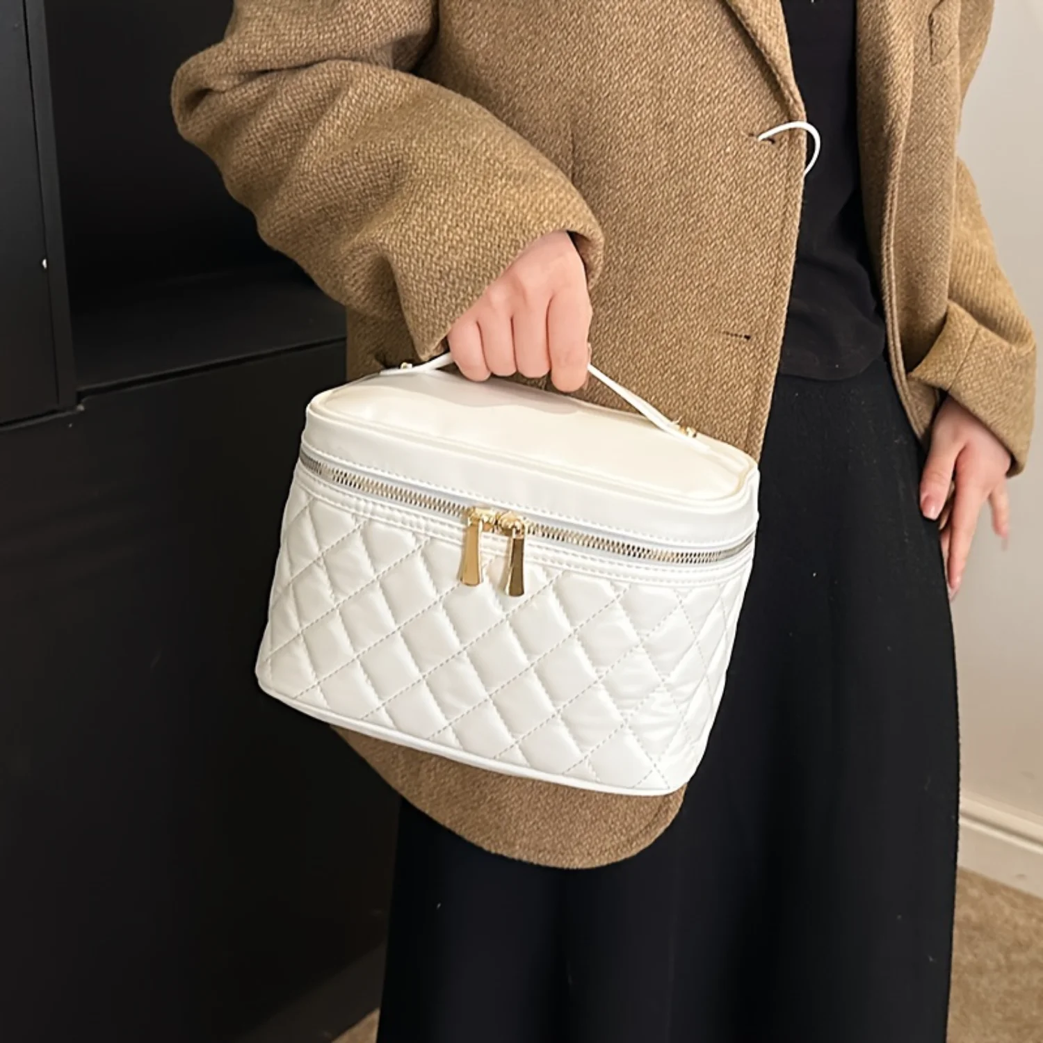 

Fashion Quilted Makeup Bag, Portable Comestic Pouch, Toiletry Wash Organizer For Travel