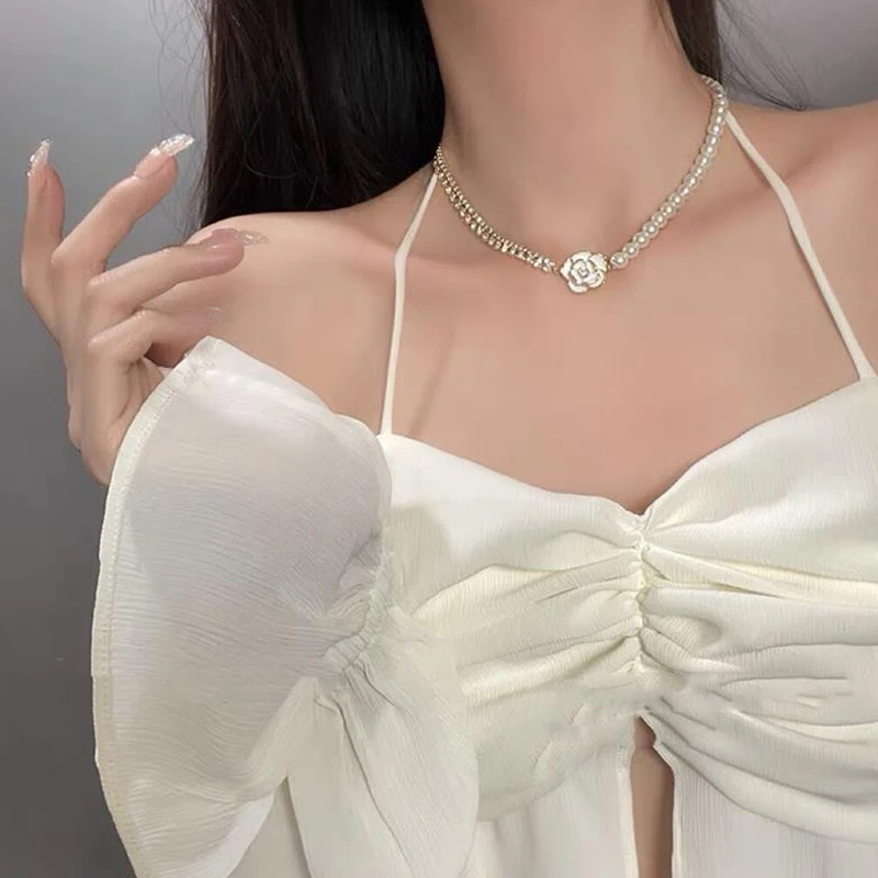 French Retro Pearl Camellia Zircon Necklace Temperament Jewelry Light Luxury Niche Clavicle Chain Choker Elegant Accessory Gifts