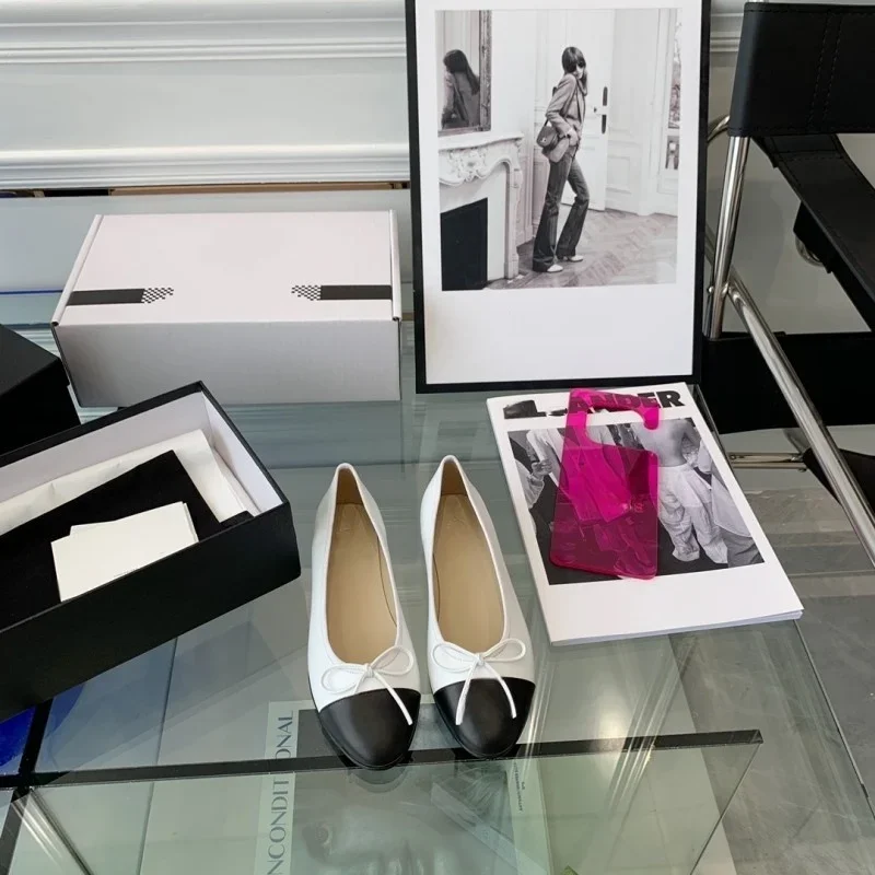 26ss New Women Shoes Brand Designer Ballet Flats Woman Round Toe Japanned Leather Flats Vintage Narrow Band Loafers