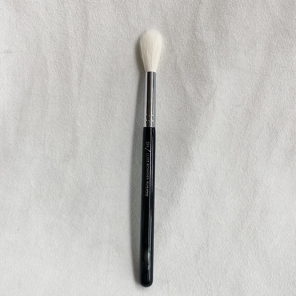 Makeup Brush 134 LUXE POWDER FUSION Highlight Brush Natural Goat Bristles Eye Shadow Cosmetic Brush