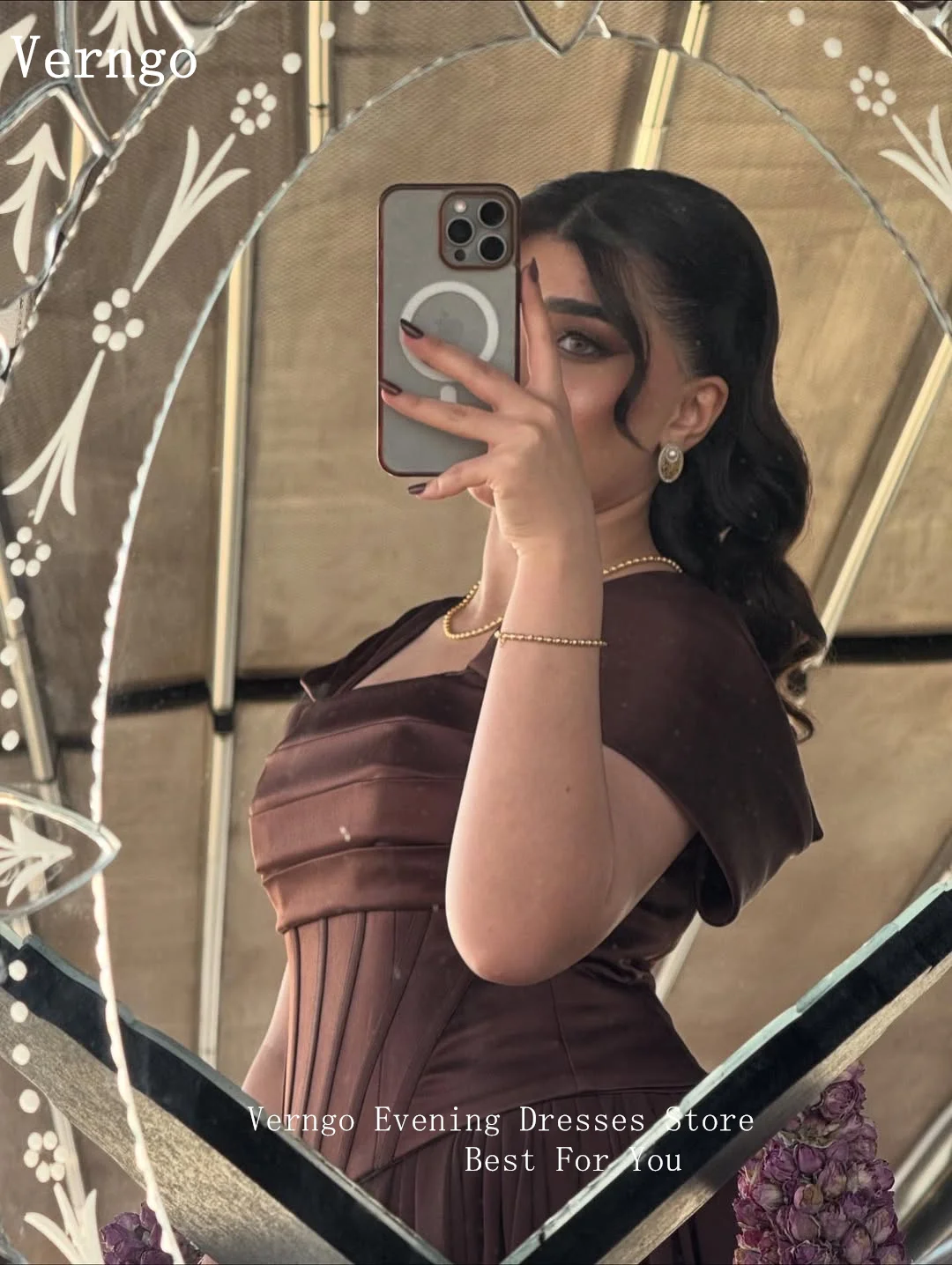 فستان سهرة من Verngo باللون العنابي من الكريب بياقة مربعة وأكمام قصيرة مناسبة رسمية فستان أنيق للحفلات حسب الطلب