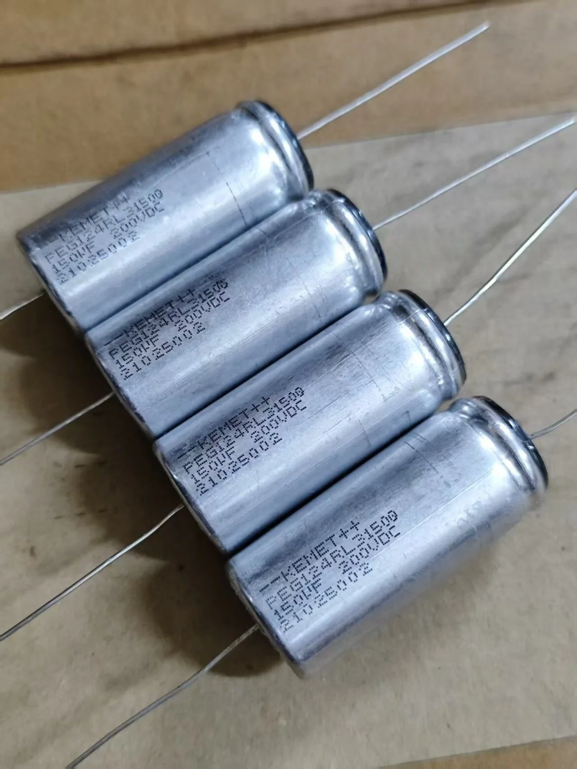New original PEG124RL31500 200V 150UF axial aluminum electrolytic capacitor, direct-insert type, 20*46MM