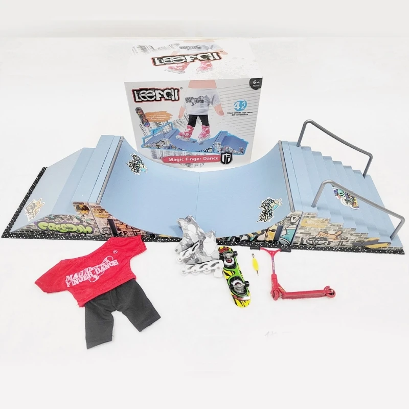 Skate Park kit 7 pezzi Set Finger Skateboard Ramp Mini Skatepark con Finger Toy