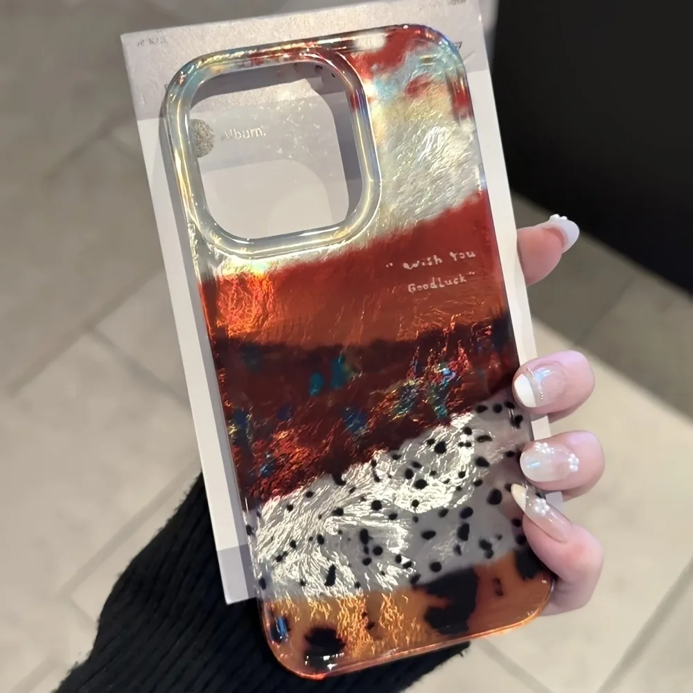 Рисунок 2 - Чехол для телефона в стиле ретро