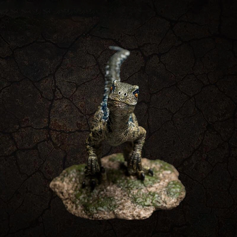 

Масштаб 1/35, маленькая модель велоцираптора синего динозавра-искусственной фигурки животного, ручная роспись, коллекционная игрушка для любителей динозавров