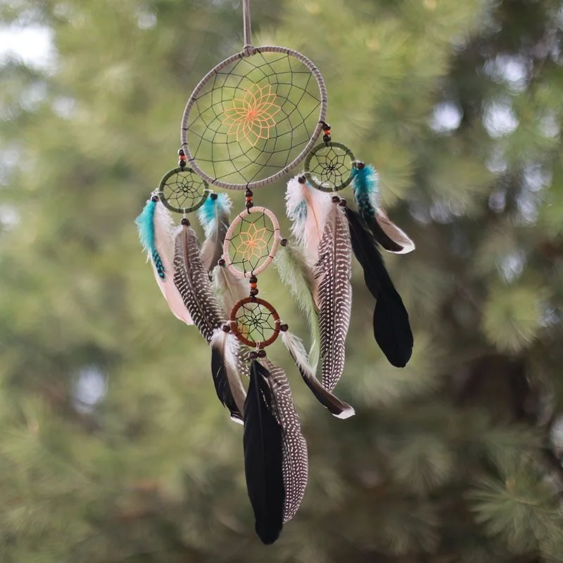 Vintage Multi-Circle Feather Dreamcatcher Wall Hanging Ornament Handmade Woven Hemp Rope Home Wall Decoration.