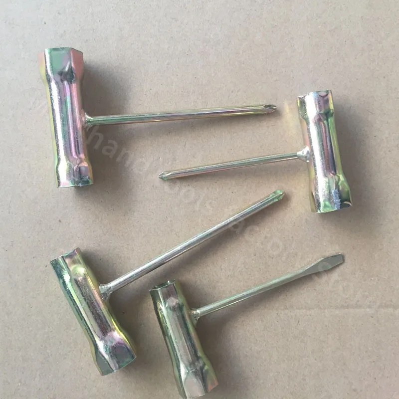 Chiave a bussola con intaglio e testa a croce candela a forma di T Mini chiave multifunzione in acciaio al carbonio sega a catena tosaerba