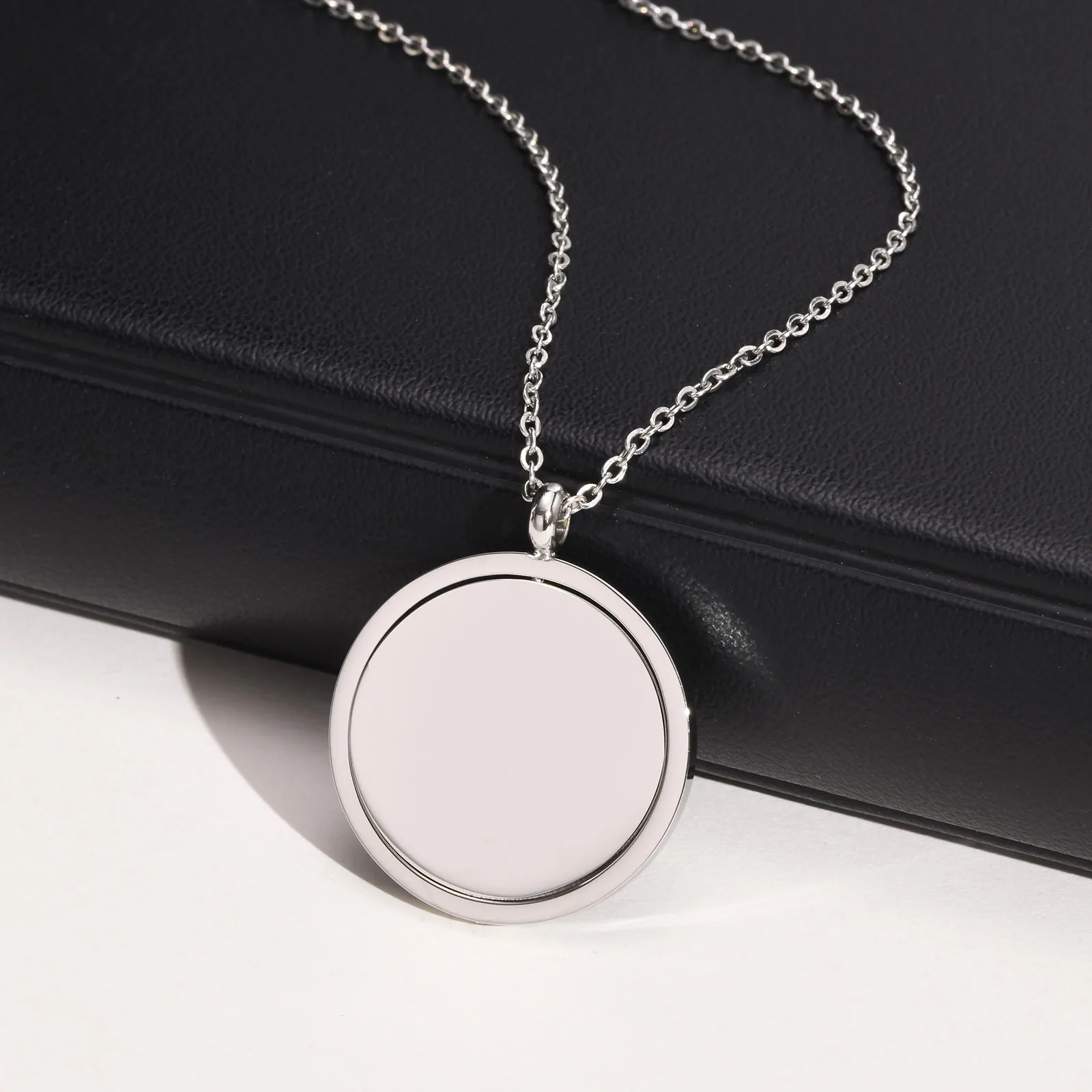 

Free Custom Spinning Round Necklaces for Men Women,Stainless Steel Metal Coin ID Tag Pendant Collars,Personazlied Jewelry