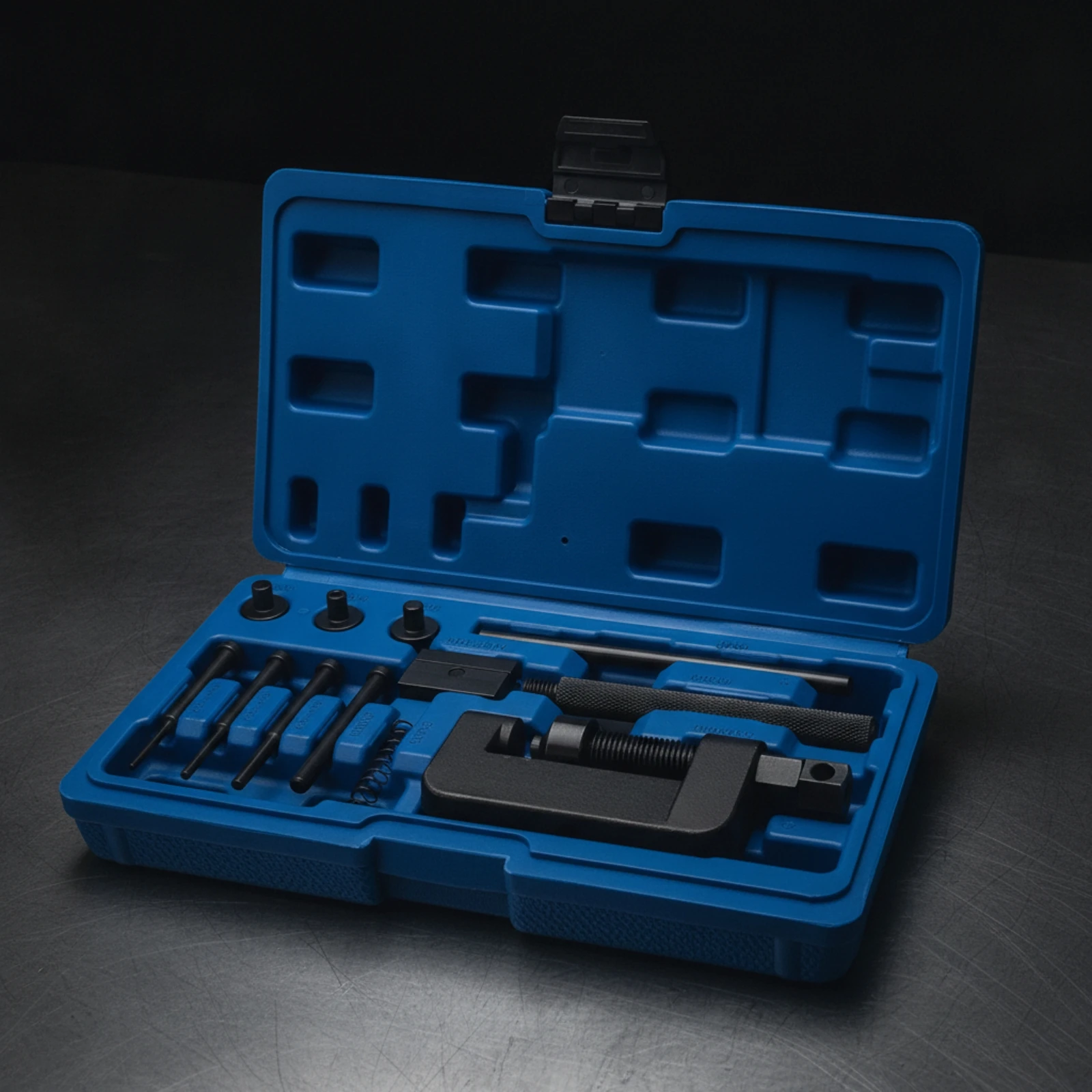 Chain Breaker Tool with Storage Case Hardened Steel Chain Breaker Tool Kit Manual Long-Lasting for Mechanics, Workshop, Garage