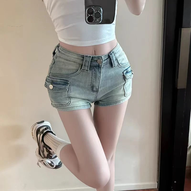 Pantaloncini di jeans di colore chiaro con design multitasche da donna Mini pantaloni a vita alta da ragazza cool Pantaloni caldi sexy estivi femminili