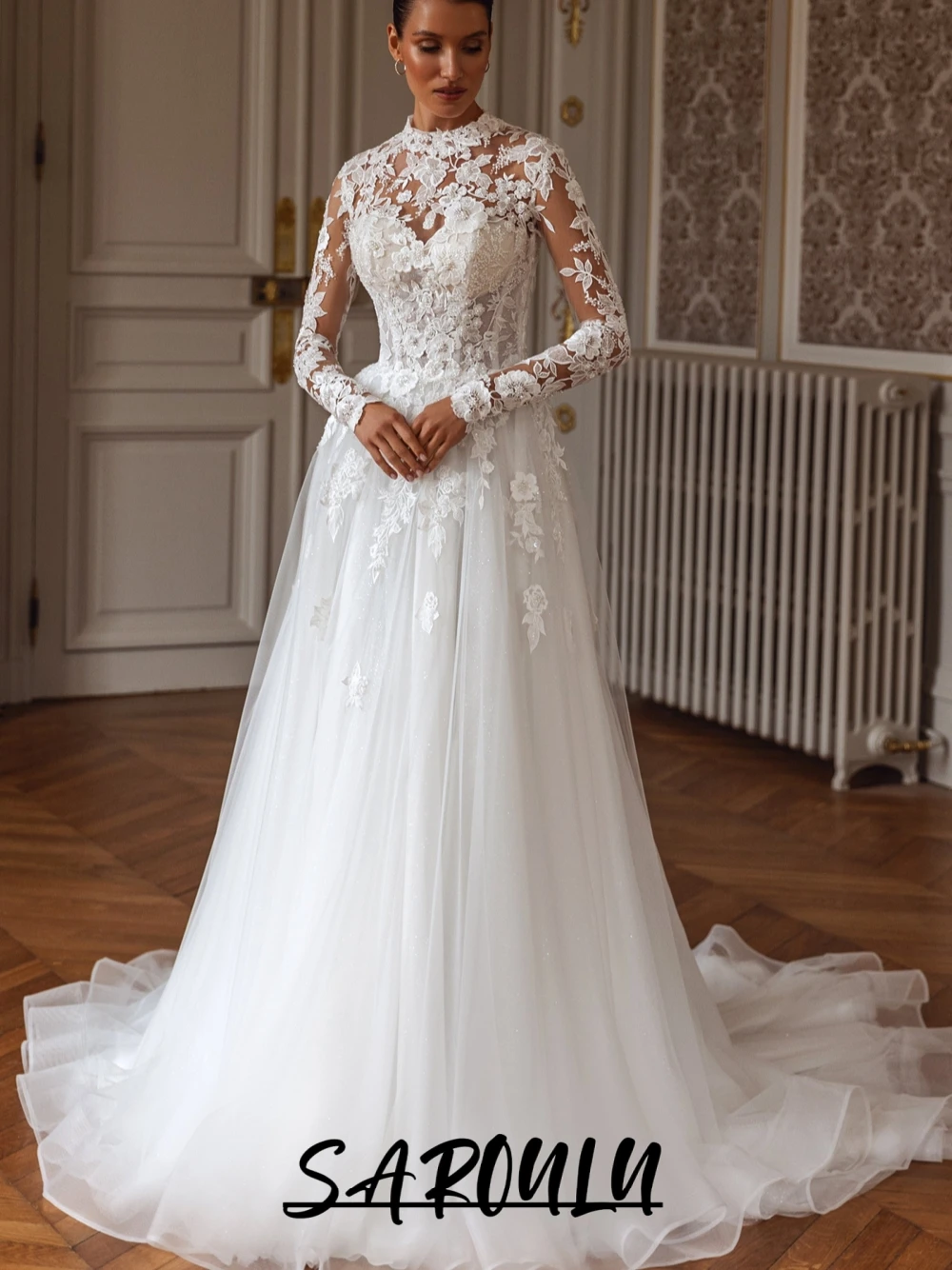 

White Sheer Floral Appliques Wedding Dress Customized A Line Romantic Buttons Back Bridal Gown Delicate Illusion Sleeves Dresses
