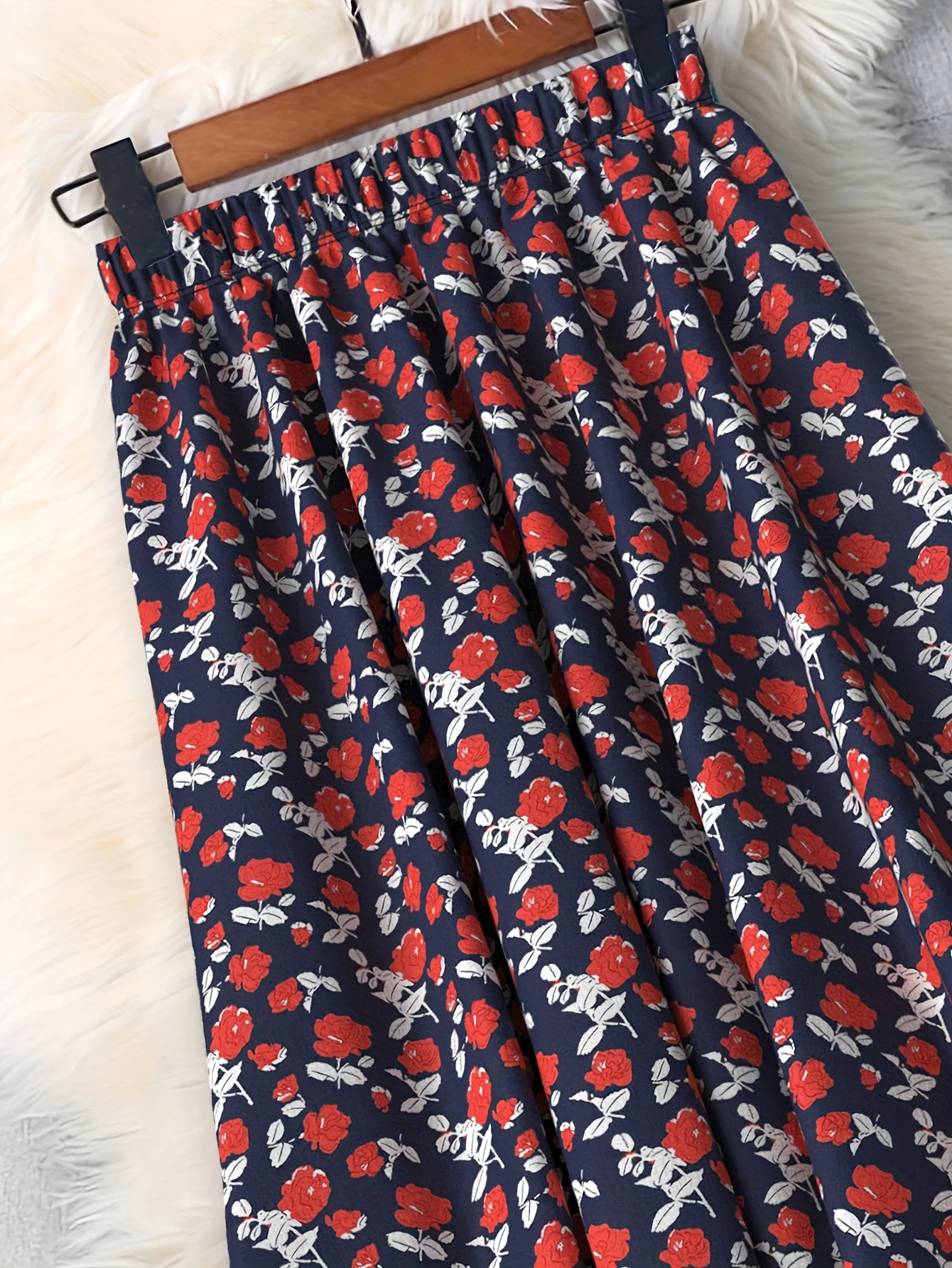 Gonna longuette alla moda taglie forti Luxy Trio, gonna intrecciata di media lunghezza adatta a tutte le stagioni, stile vacanza con un design classico