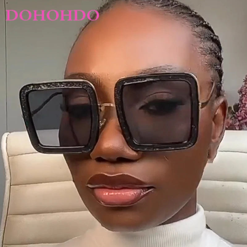 

Oversized Y2K Square Metal Leg Women Sunglass 2025 Trend Brand Design Big Frame Sunglass Men Outdoor Travel Eyewear Ladies UV400