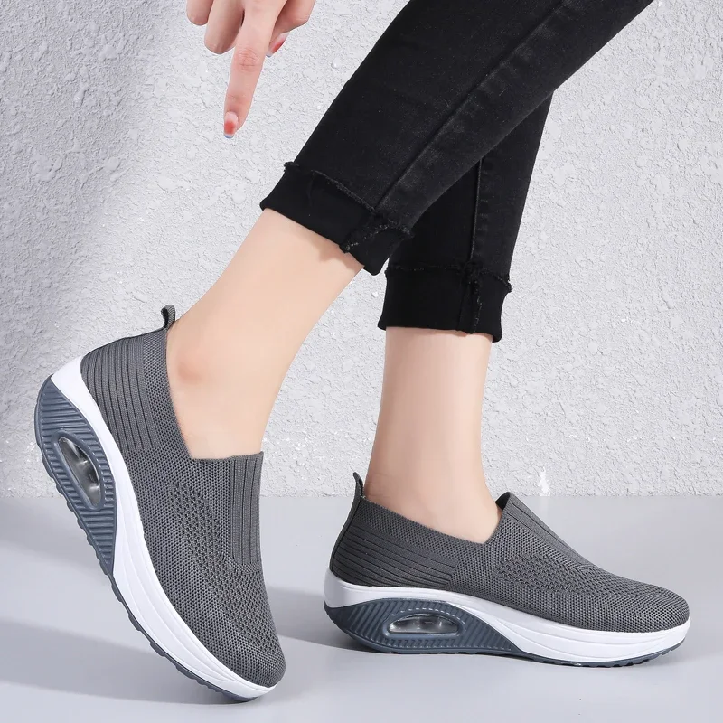 New Fashion Mom Air Cushion Dance Shoes Women\'s Casual Slope Heel Anti Slip Sneakers