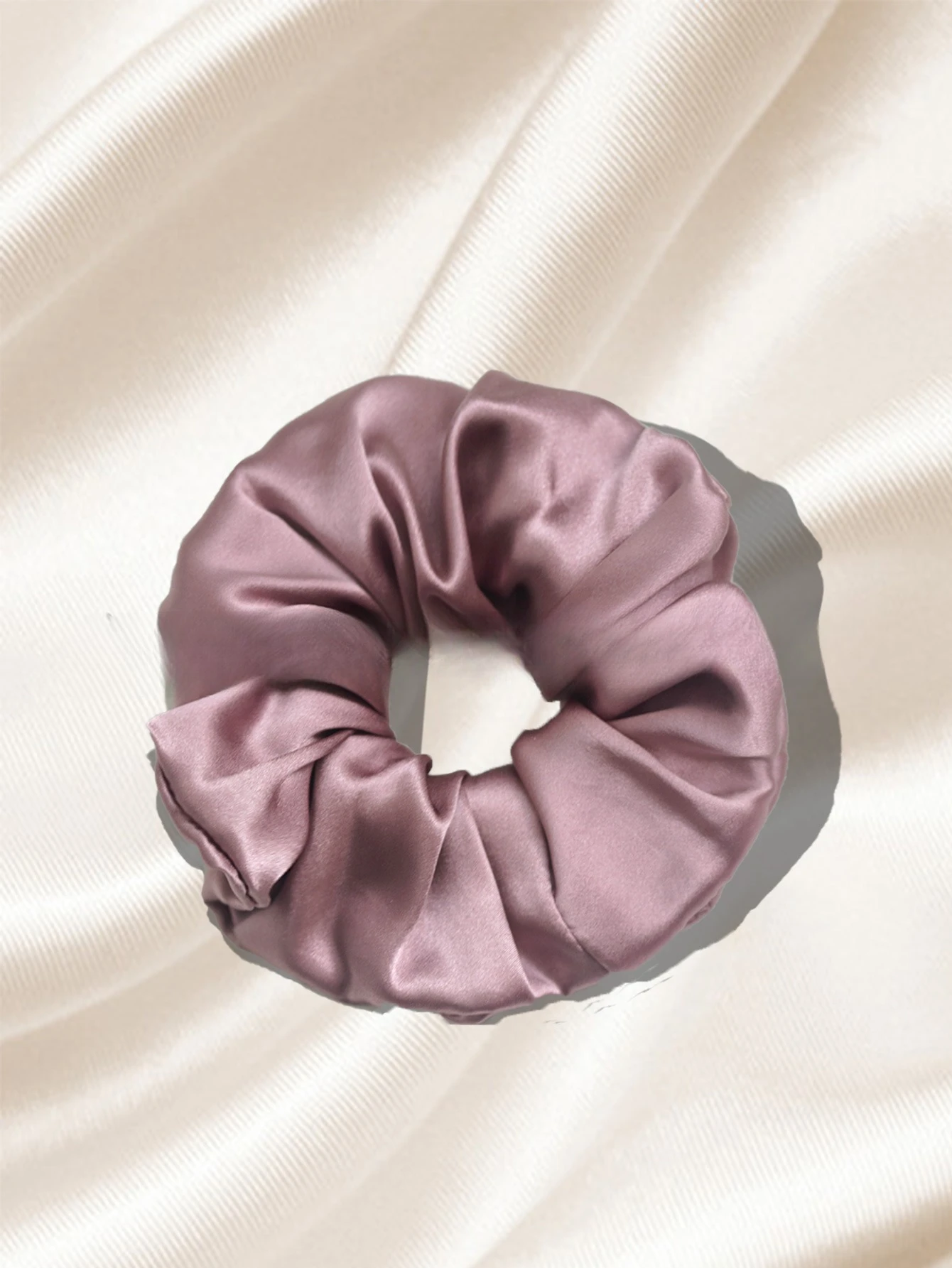 Breathable Mulberry Silk Hair Scrunchie 4cm 6cm Width Slip Proof No Fill Natural Silk Elastic Hair Tie