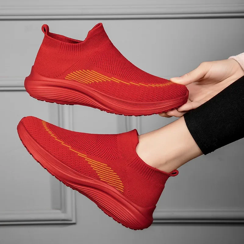 رائجة البيع رخيصة جوارب رجالي أحذية رياضية للجنسين الربيع الصيف تنفس أحذية رياضية الانزلاق على منصة أحذية رياضية Zapatillas De Hombre