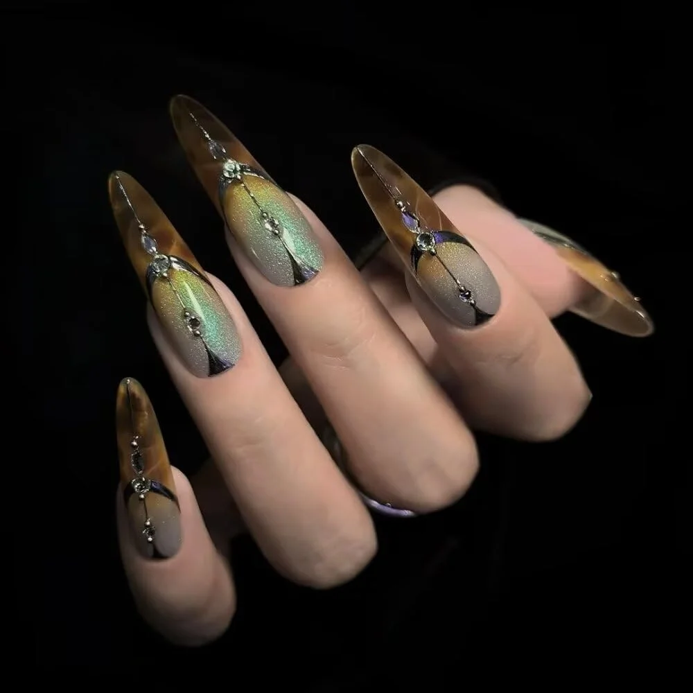 

10 Pcs French Press-On Nails Set Medium Almond Shape Simple Fashion 3D Art Reusable Gel Tips for Trendy Summer Manicure