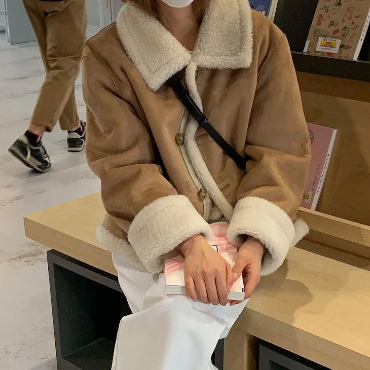 Cappotto ort retrò autunno inverno Pelliccia calda Colletto in pelle Bottone singolo Versatile Jaet in fibra di poliestere da donna