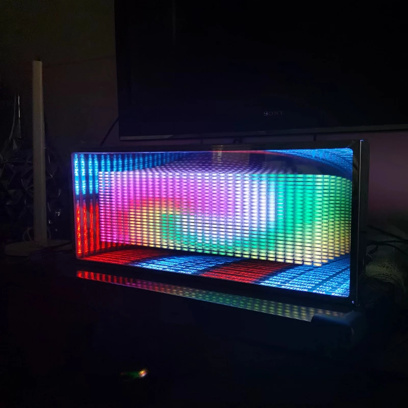 Music spectrum display 64 effects, voice-activated wire-controlled remote control, adjustable brightness sensitivity