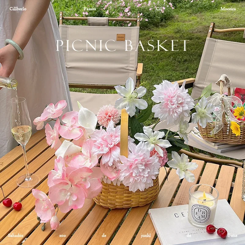 

Artificial Flowers Lily Tulip Eucalyptus Vine Weaving Handheld Flower Basket Wedding Party Gift Office Table Props Decoration