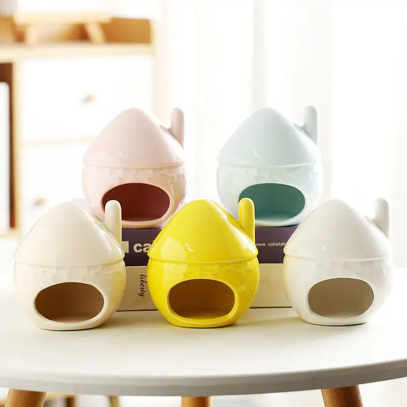 Hamster Ceramic Nest Gold Bear Sleeping Nest Flower Branch Mouse Small House Hamster Nest Supplies Heat Dissipation Igloo Summer