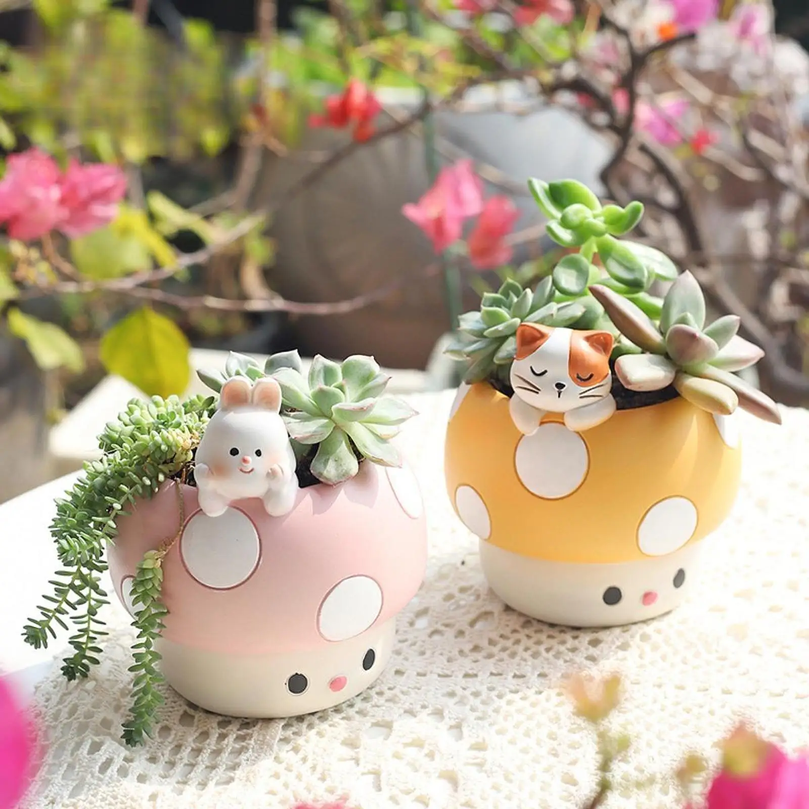 Cartoon Mushroom Flower Pot Flower Vase Bud Vase Plant Pot with Drainage Holes for Outdoor Table Centerpiece Home Office Decor