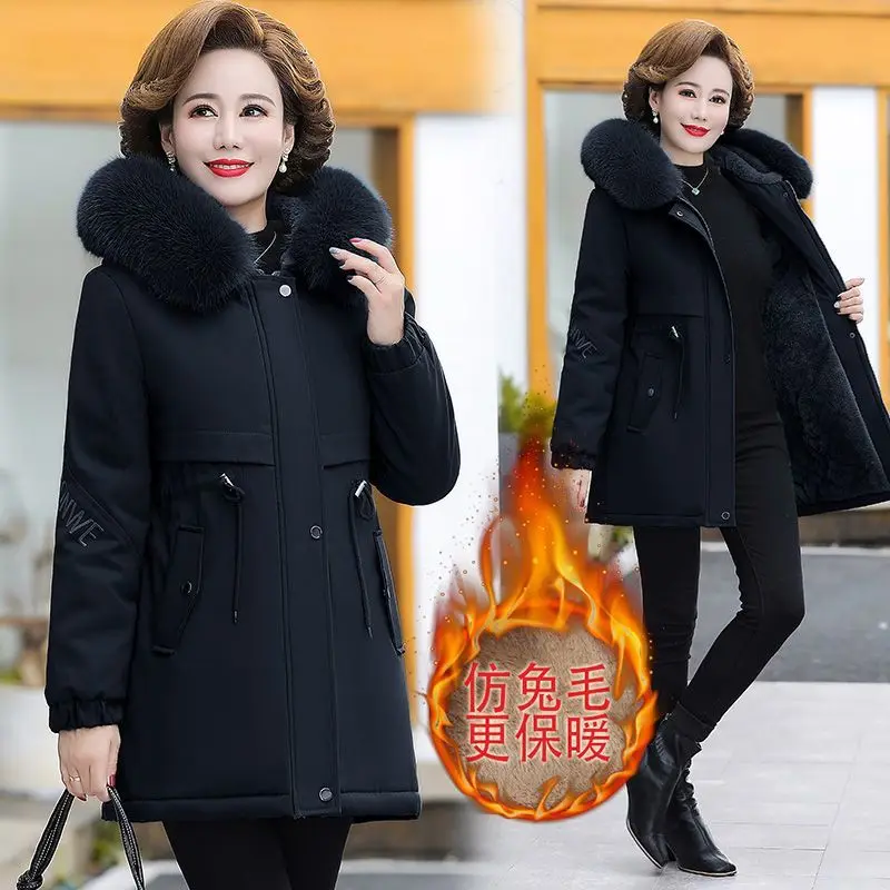 Mom Winter Cotton Padded Jacket Female Overcoat Fashion Loose Hooded Warm Parka Women Thicke Embroidered Cotton JacketLX406