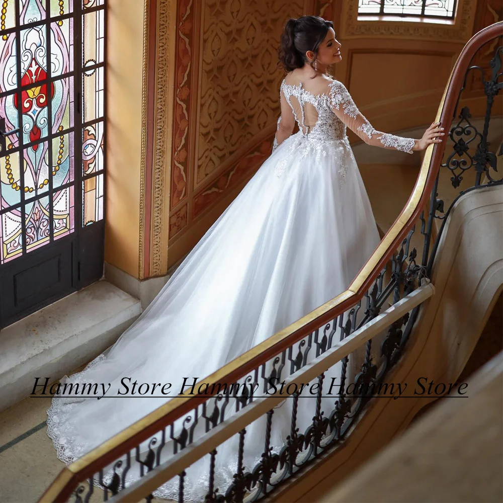 Sexy See Through Wedding Dress Scoop Neck Long Sleeves Applique Illusion Back Zipper Buttons Vestido De Noiva Africa Bridal Gown