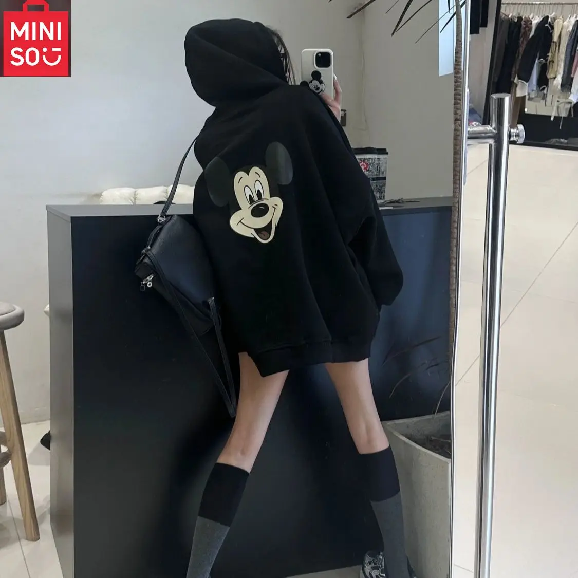 MINISO ديزني الحلو ولطيف ميكي طباعة الأسود مقنعين البلوز للنساء ربيع الخريف الكورية نمط فضفاض تنوعا البلوز #1