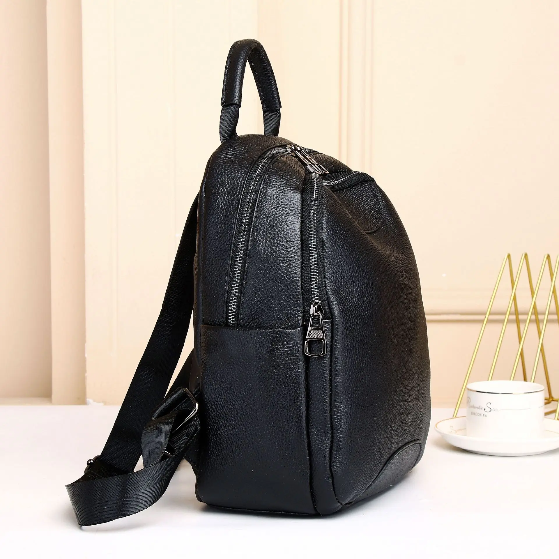 New Fashion Cow Genuine Leather Women Backpacks Luxury Brand Female Real Natural Leather Ladies Girl Student Casual Backpack