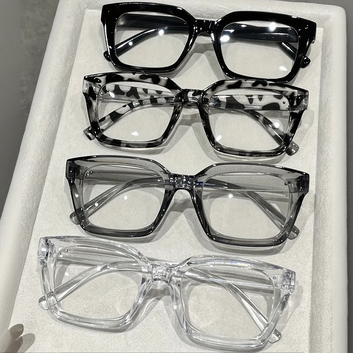 Square Anti Blue Light Glasses Men And Women Large-Frame Glasses with Transparent Lenses Simple Computer Reading Eyewear