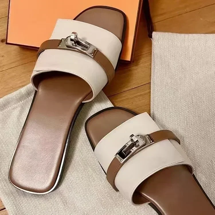 Pantoufles plates en cuir véritable pour femmes, sandales en cuir pour femmes, petite structure dorée, créateur de marque de luxe à la mode, qualité supérieure