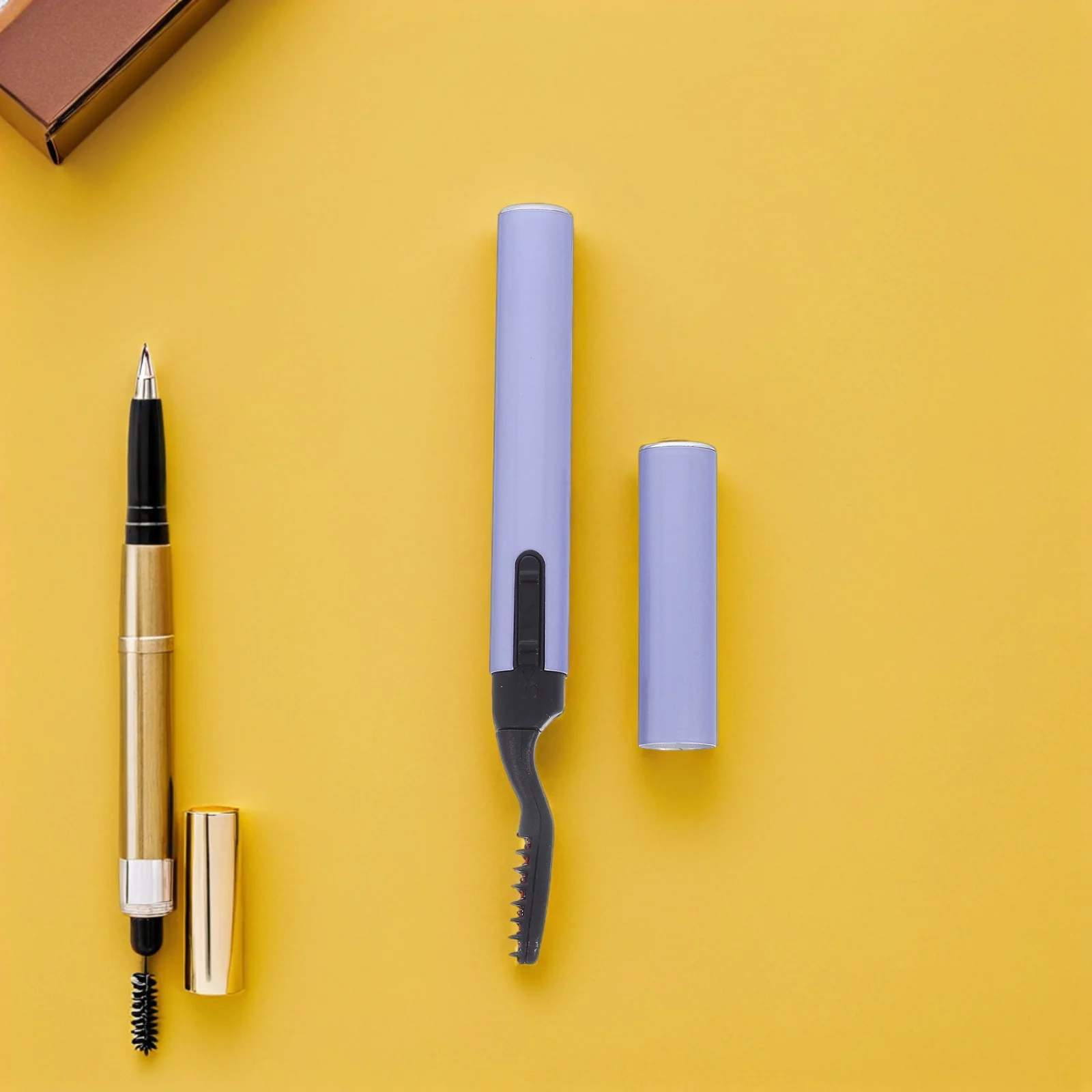 

Heating Eyelash Pen Premium Curler Long-lasting Curls for Women High Temperature Electric