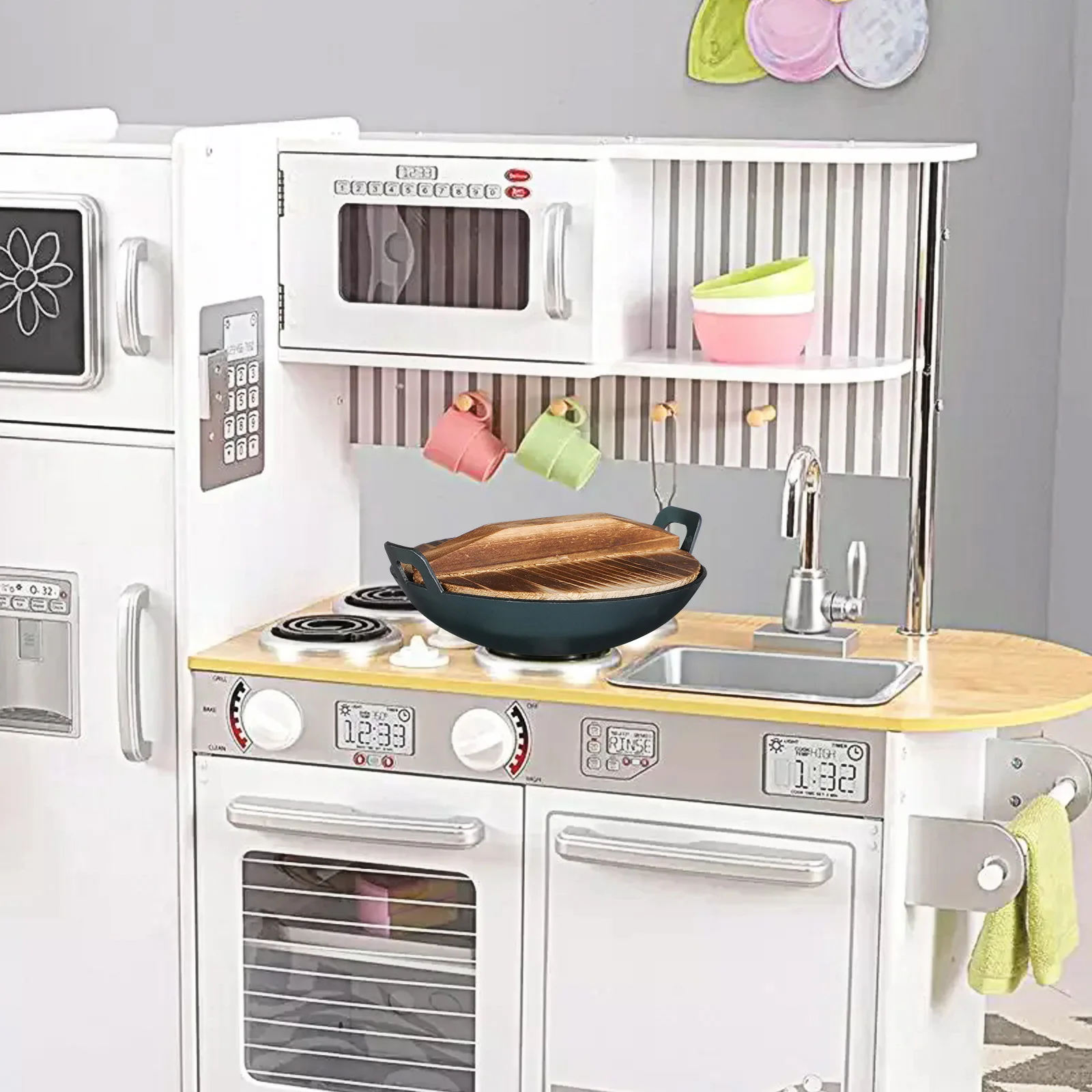 

Iron Wok With Wooden Cover Mini Cookware Pretend Play For Children Miniature Kitchen Tool Enthusiasts Collectors Mini House