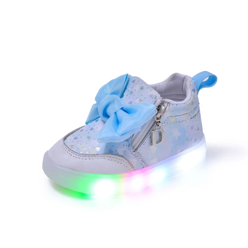 New Children Luminous Shoes Boys Girls Sport Running Shoes Baby Flashing Lights Fashion Sneakers Toddler Little Kid LED Sneakers