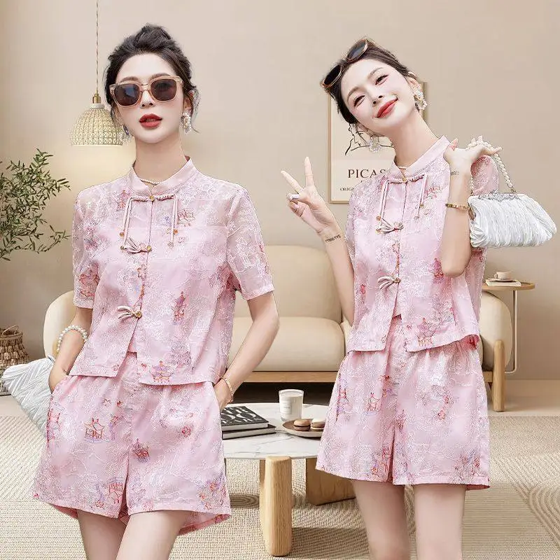 

Fashion and High-end Set for Women's Spring and Summer New Print Button Top and Shorts Two-piece Set