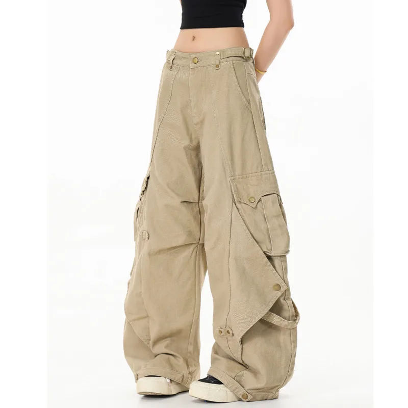 LUZHEN 2026 Stylish Loose Multi Pockets Design Buttoned Decorate Patchwork Cargo Trousers Men's Solid Color Casual Pants JY7676