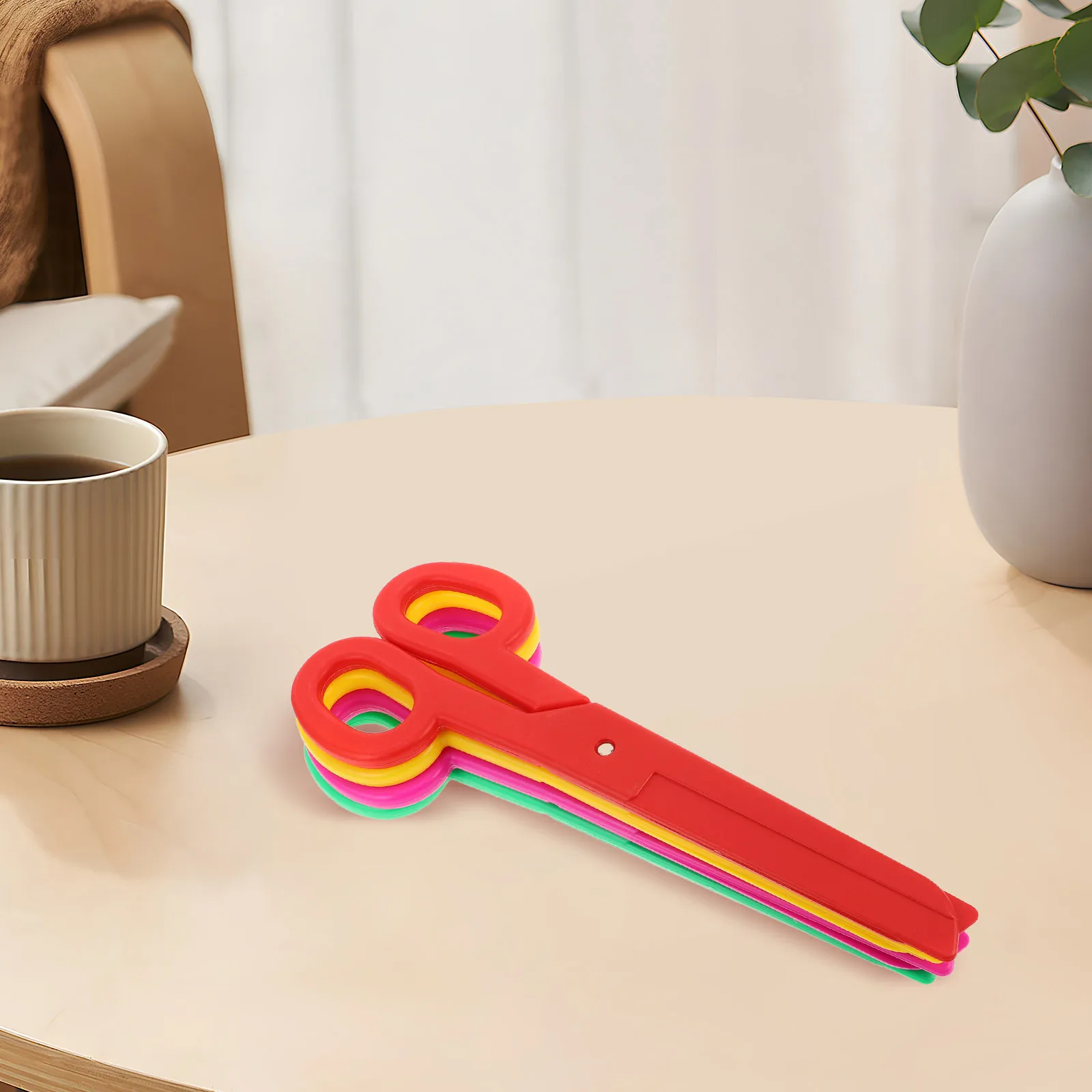 

4pcs Plastic Scissors for Party Prank Funny Cosplay Scissor Prop Decorative Photo Prop Cosplay Accessory Stage Supply