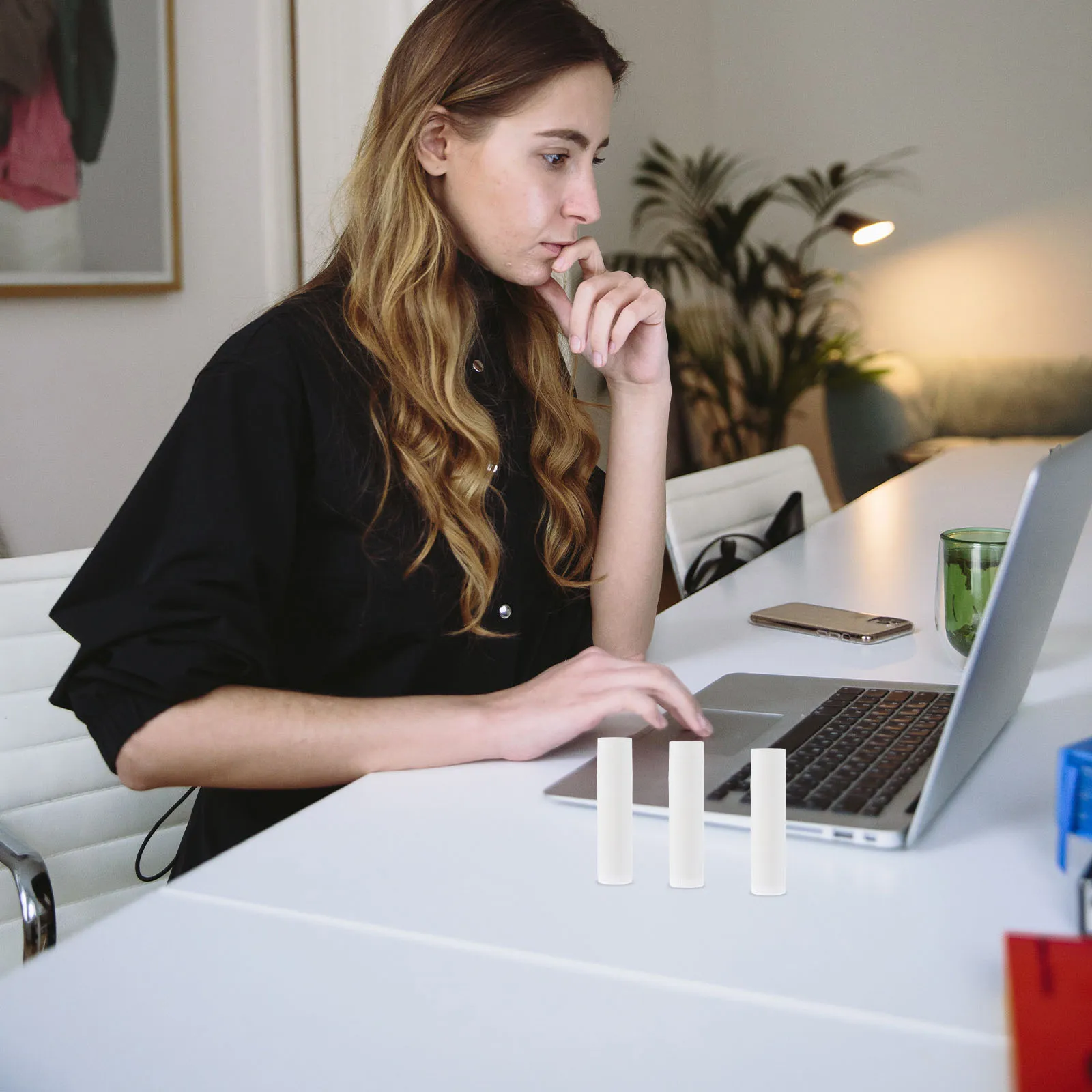 

50Pcs Lipstick Tubes Compact Portable DIY Lip Balm Containers Lip Gloss Holders Lipstick Storage Plastic Empty Tubes