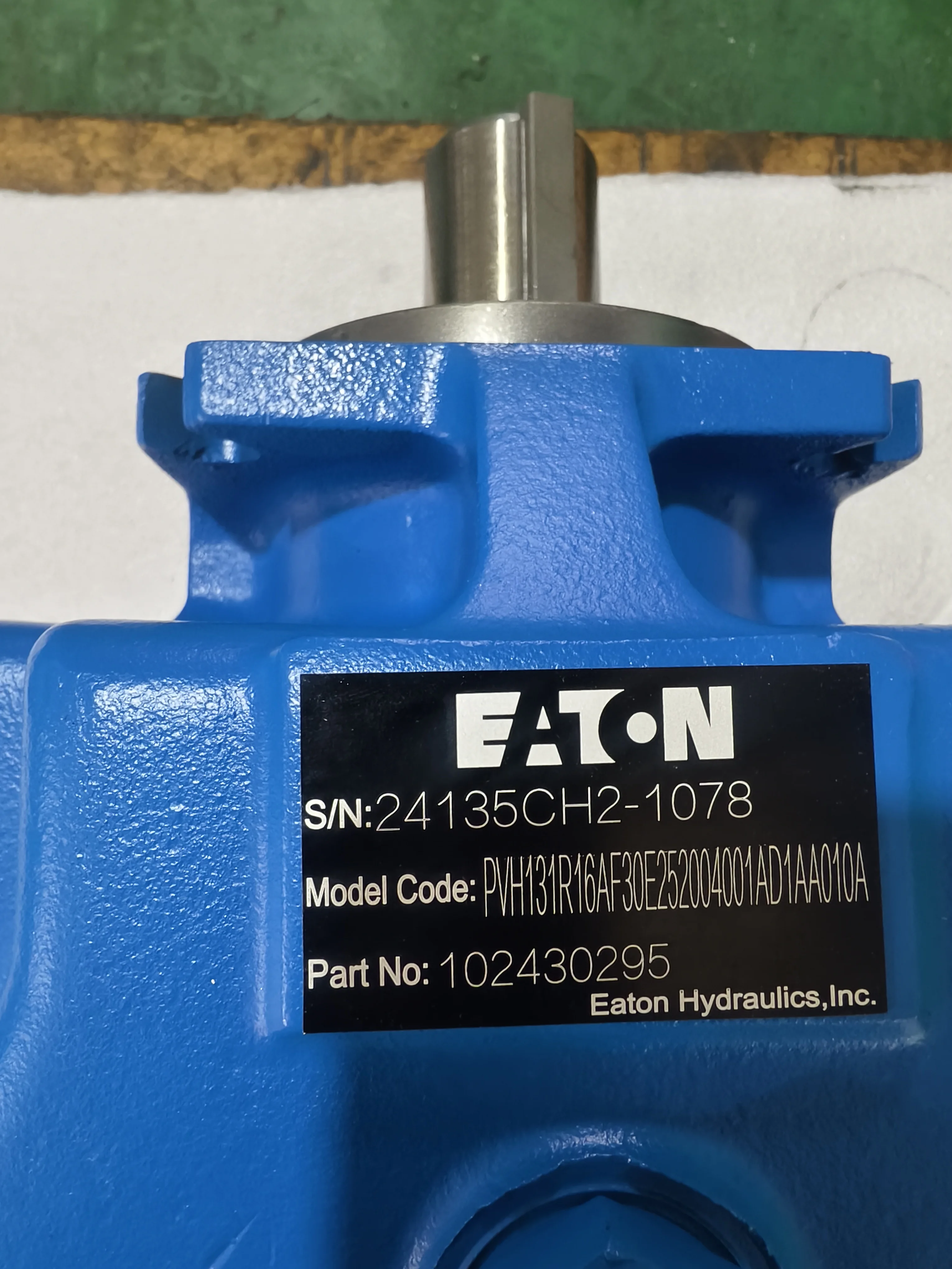 PVH131R16AF30E252004001AD1AA010A مضخة هيدروليكية مكبس فيكر PVH PVH074 PVH098 PVH131 مضخة إزاحة متغيرة الضغط العالي