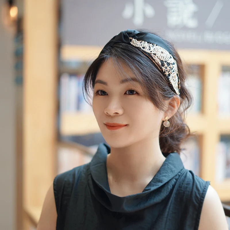 bandeau-de-cheveux-a-large-bord-pour-femmes-accessoires-de-cheveux-retro-style-celebrite-bandeau-en-tissu-brode-bandeau-noue-de-luxe
