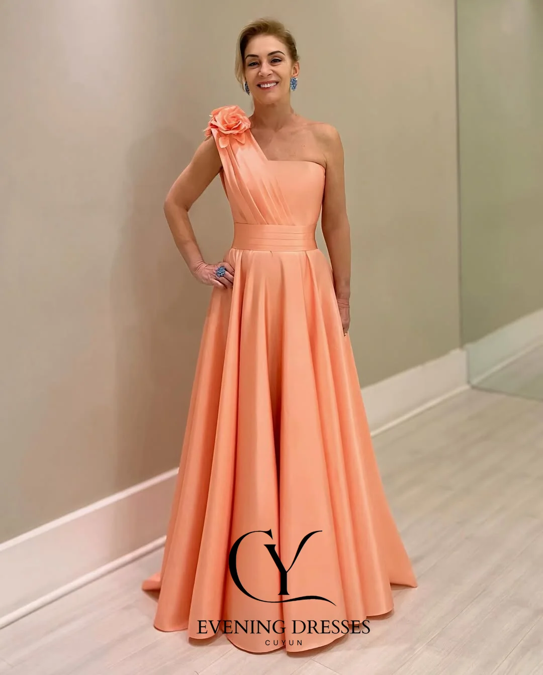 CUYUN-vestidos de fiesta elegantes para invitados de boda, vestido de noche de flores hecho a mano con un hombro, vestido de fiesta de satén de línea A personalizado