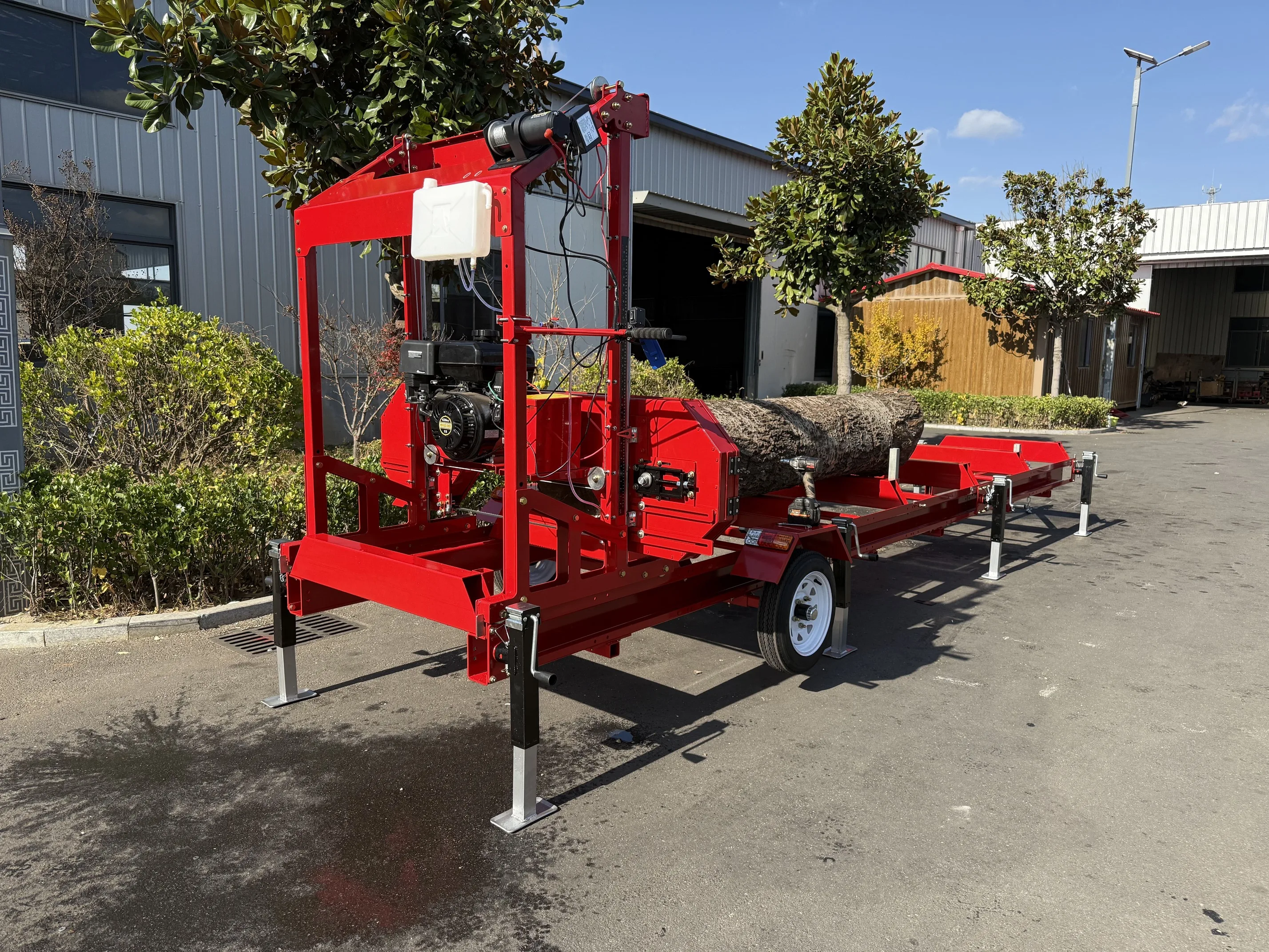 مطحنة نقالة محمولة مقاس 32 بوصة، محرك غاز 420 سي سي، سجل أقصى 32 بوصة، سكة حديد 19.7 قدم، مقطورة وإطارات - مثالية للاستخدام المنزلي، سهلة الصيانة - سفينة CA