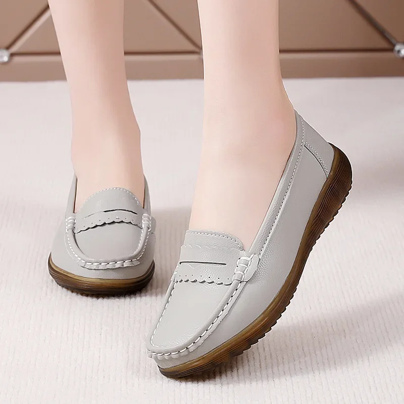 

Korean Women Genuine Leather Soft Bottom Flat Shoes Autumn New Female Moccasins Shoe Non Slip Vulcanize Shoes Sapatos Femininos